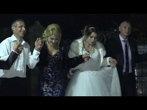VICA GRADINARU ,  NUNTA  PLENITA CRISTI SI CAMI CLIP 4 MUZICA DE PETRECERE .