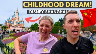 Unreal First Time in Shanghai Disneyland! Her Childhood Dream Come True! 🇨🇳