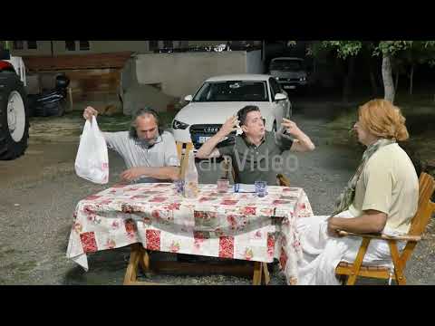 Nuk përmbahen nga lotët Agimi e Fadili pas takimit me motrën pas 10 vitesh 😂😂😂