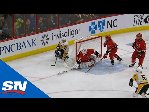 Penguins’ Letang Finishes Off Sweet Pass From Crosby