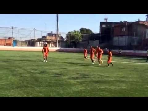 Leonidas F.C Gol do nosso zagueiro Leandro (Pit) o famoso 13 maldoso.