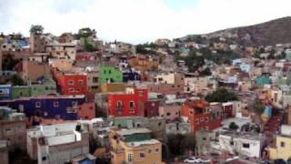 preview picture of video 'Panoramic View of Guanajuato Mexico. History, Color & Tunnels'