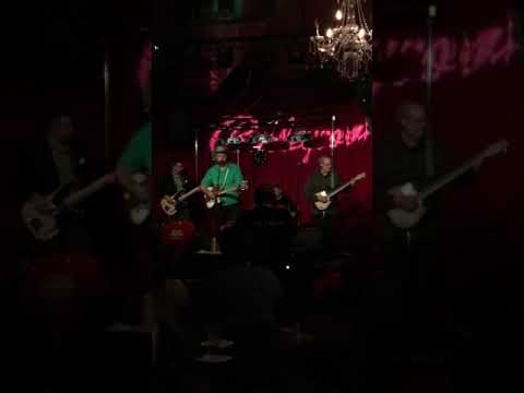 Deke Dickerson & the Sub Coast Surfers!