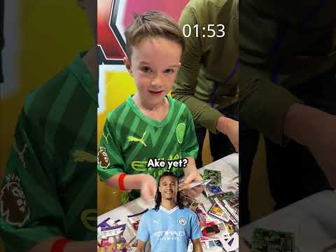 First to find the player WINS!⚽⭐