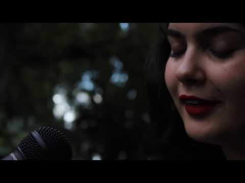 Mora Navarro - "Amélie de la Paternal"