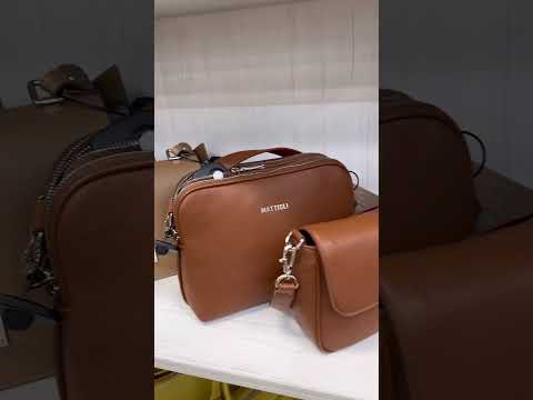 Mattioli- рассматриваем витрины с сумочками 👜💼🧳🎒👝