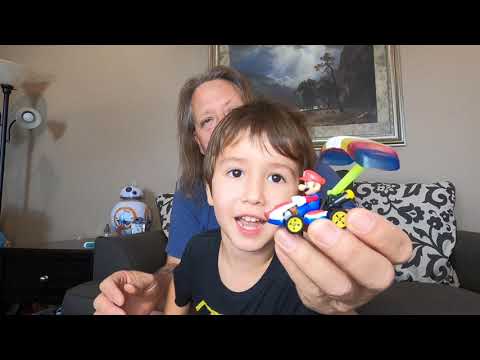 Hot Wheels®MarioKart™ Bowsers Castle Chaos Track Set: Joey’s Toy Review