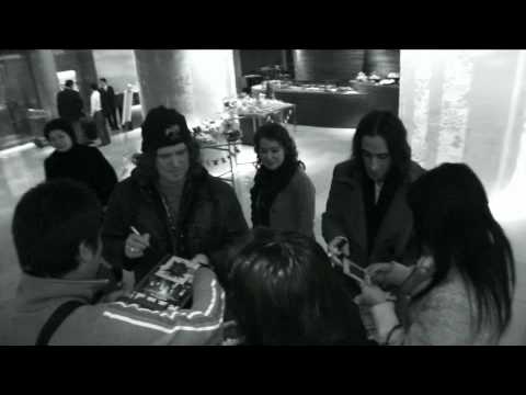 EXTREME -  "RUN" (Official Video)