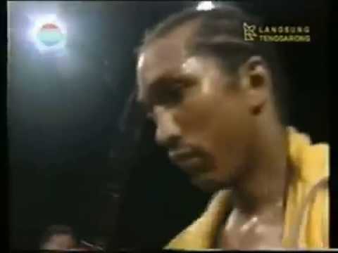 03.12.2004. Boxeo. Chris John - Jose Rojas