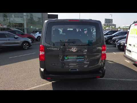 Vauxhall Vivaro LIFE COMBI XL 49KWH 9 SEATER - Image 2