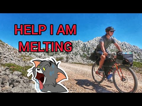 Bikepacking Croatia in 40 degrees