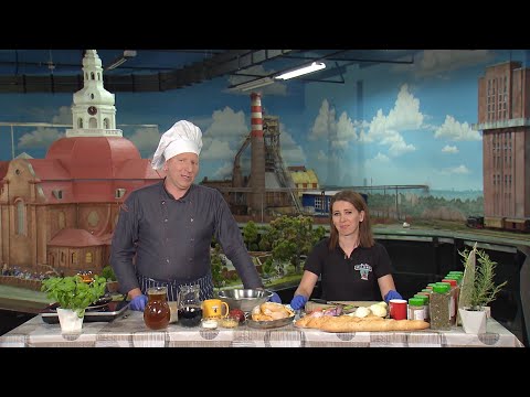 Rączka gotuje: zupa z fasolki szparagowej, kurczak po francusku, brzoskwinie w winie