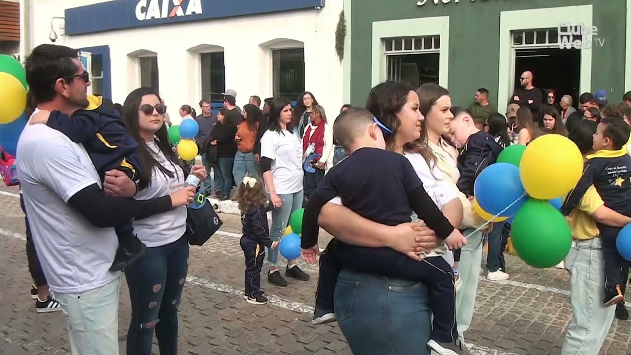 Veja como foram os Desfiles Escolares em São José do Norte na Rua General Osório