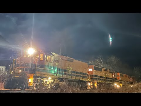 *Raw video* SLR 394 803-3803-3035 leaving Berlin.