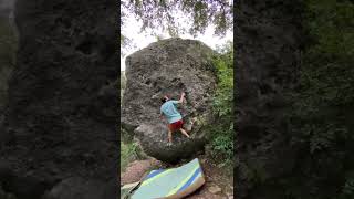 Video thumbnail of El fàcil, 6a+. La Riba