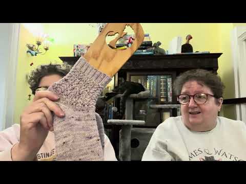 The Crafty Toads Podcast - It’s FALL!! Knitting and Cross Stitch updates 