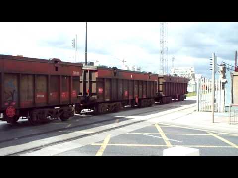 Class 071 (082) With the Tara Mines Train Arriving at Alexandra Road HD