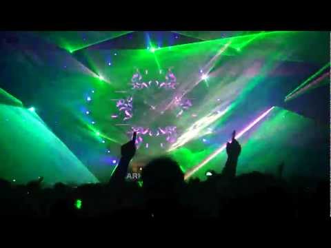 Transmission 2011 Part 3/12 - Markus Schulz amazing lasershow *HD*