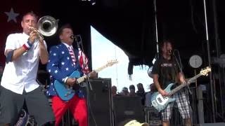 Less Than Jake - Rock-N-Roll Pizzeria Live at Vans Warped Tour 2016 in Houston, Texas