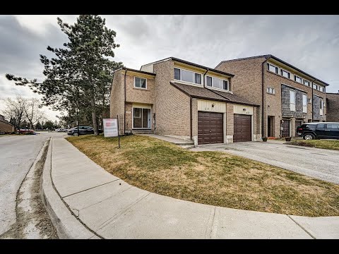 Home for sale at 661 Childs Drive Unit 59, Milton, ON L9T 3V7