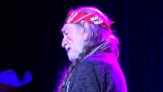 Willie Nelson ~ Nuages (Live)