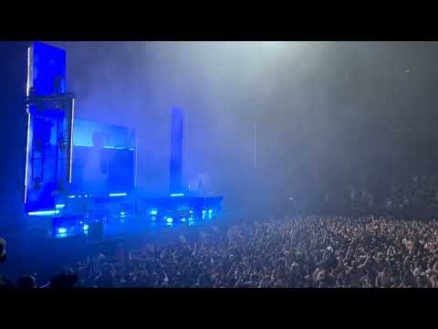 Pendulum & Rou Reynolds - Sorry, You're Not a Winner (Enter Shikari) (O2 Arena, London 29/03/2024)