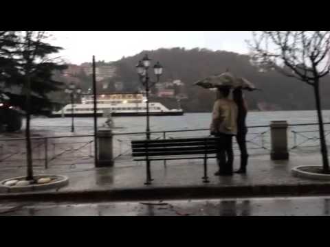 Laveno, lago in piazza