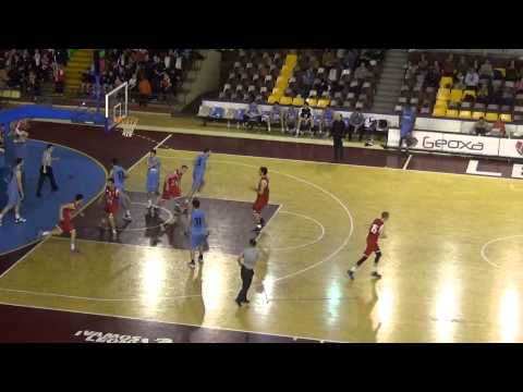 Debut Alex Fernandez