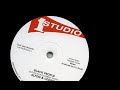 Willie Williams - Keep On Moving & Version