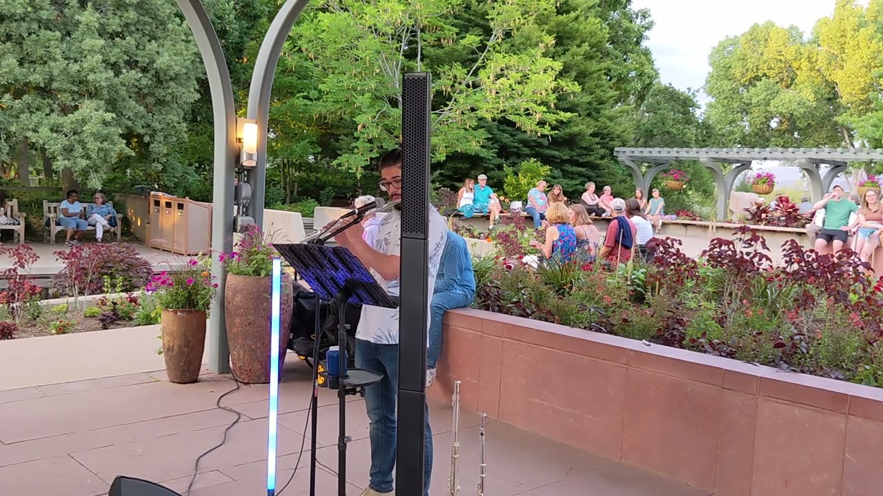Promotional video thumbnail 8 for Downright Saxy