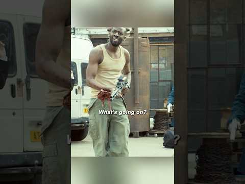 “Londoners fight back in zombie chaos.” #movie