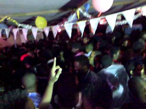 DJ CONT Ft MC Bob - XMass Eve Party @ Da ISES - Live !!!