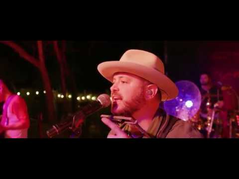 Wade Bowen -  "Fell In Love On Whiskey" Music Video