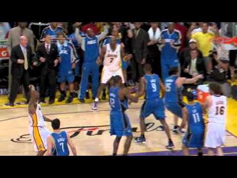 Hidayet Turkoglu Blocks on Kobe Bryant