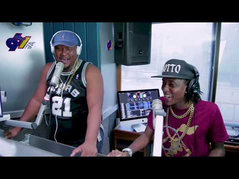 Motto & Skinny Fabulous Go 'Dennery' For "Pick Your Position" & Motto Says Look Out For Groovy Music