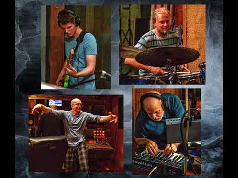 The Mandonnas (Devin Townsend, Mike Keneally, Morgan Ågren, Nathan Navarro)