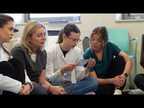 Zajęcia z medycyny pola walki na Wydziale Lekarskim UO