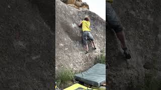 Video thumbnail de For Shorties with love, 7a (low). Alcañiz