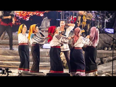 PURTATA - LUPII lui Calancea, Surorile Osoianu și Guz (Live din Povestea de iarnă)