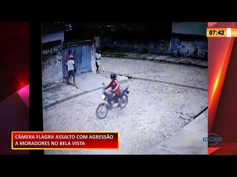 Câmera flagra assalto com agressão a moradores no Bela Vista 04 01 2021