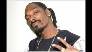 SNOOP DOGG - POWDER ON MY CLOTHES.  FEAT BUSTA RHYMES AND STRESMATIC .     PRODUCED BY RICK ROCK