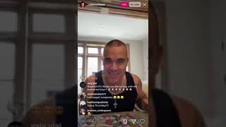 Robbie Williams - Straighten Up and Fly Right - LIVE - 'Coronaoke' - 09/04/20