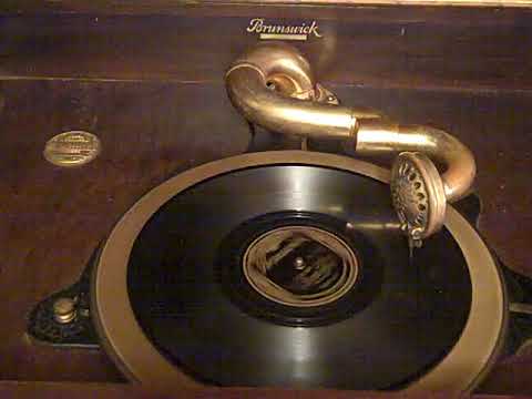 BEN BERNIE KELLER SISTERS AND LYNCH - I LOVE HER - ROARING 20'S BRUNSWICK CORTEZ