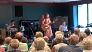 Eliza Lynn: Asheville/Nashville Musician - Sing A New Song