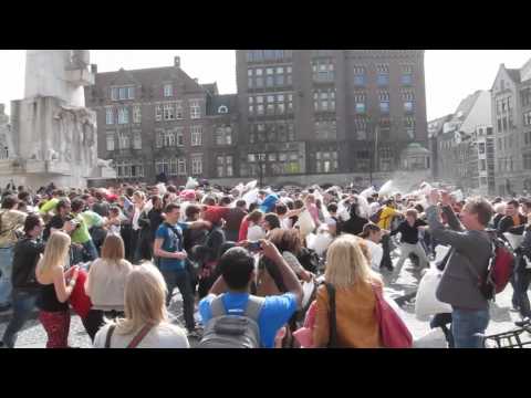 Pillow Fight, Amsterdam, 02.04.2011