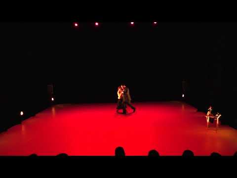 Tango argentin lors du Spectacle " SUR LE FIL"   avec Régine et Yann QUATROMME