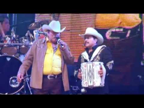 Los Invasores de Nuevo León 'El Reencuentro' Vol 1 en Vivo - Laurita Garza ( Video Oficial )