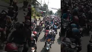 Download lagu Konvoi Persik Kediri Juara Liga 3 tahun 2018 #persikkediri #viral mp3 Download lagu Konvoi Persik Kediri Juara Liga 3 tahun 2018 #persikkediri #viral mp3