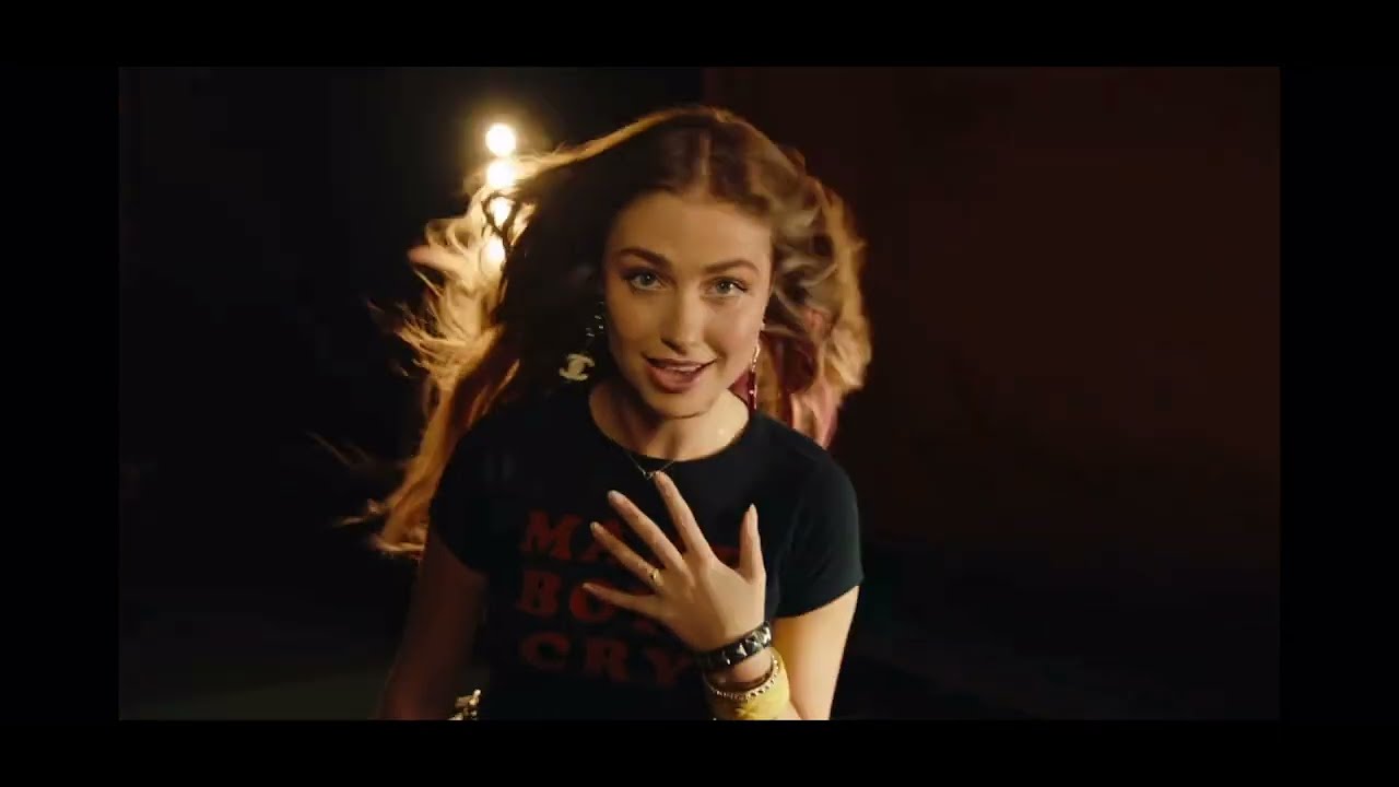  mit dem Titel 'Loser ' / Video ((jetzt ansehen))