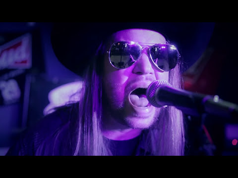 CHARLIE BONNET III aka CB3 - Hillbilly Rock Star (OFFICIAL VIDEO) - Southern Rock / Classic Rock